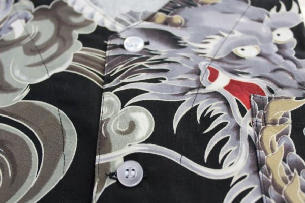 画像2: 大人用鯉口シャツ（黒地に龍） (2)